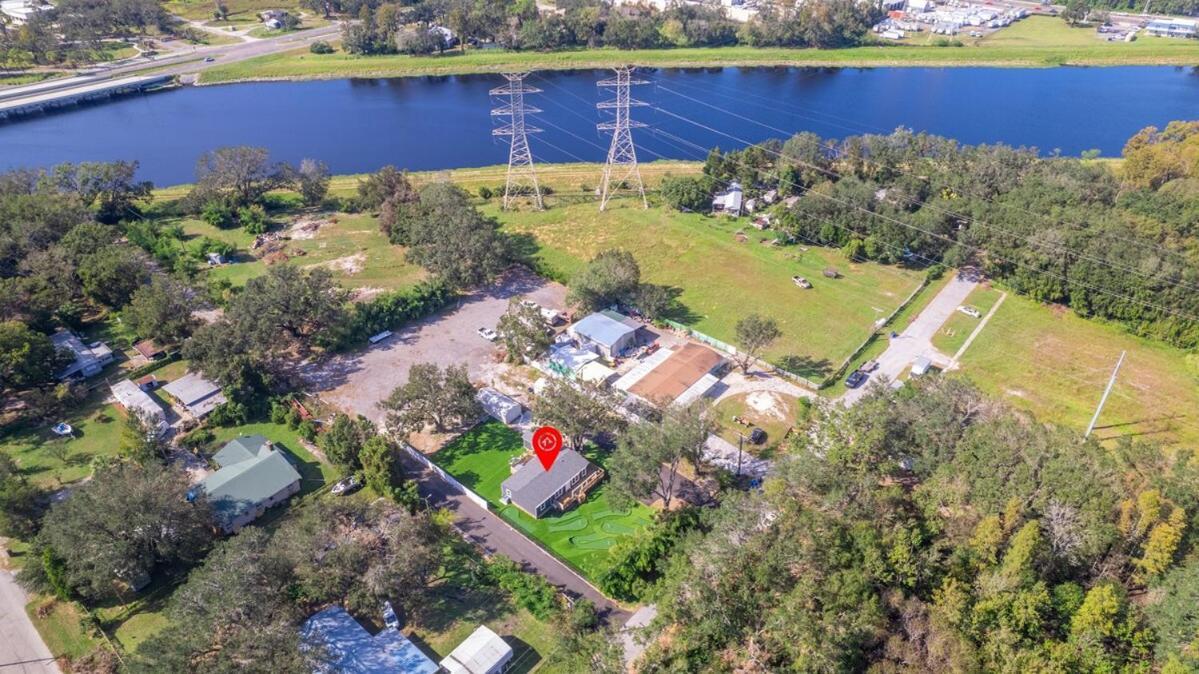 Putt Putt Golf Retreat Tampa Exterior photo